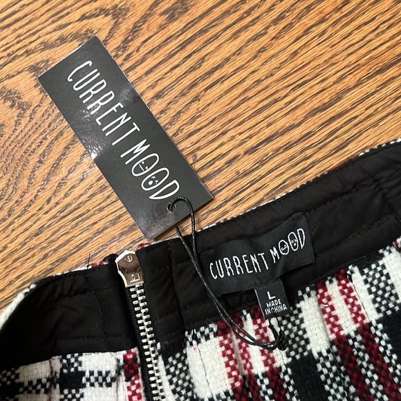 Plaid skirt - Picture 2 of 7